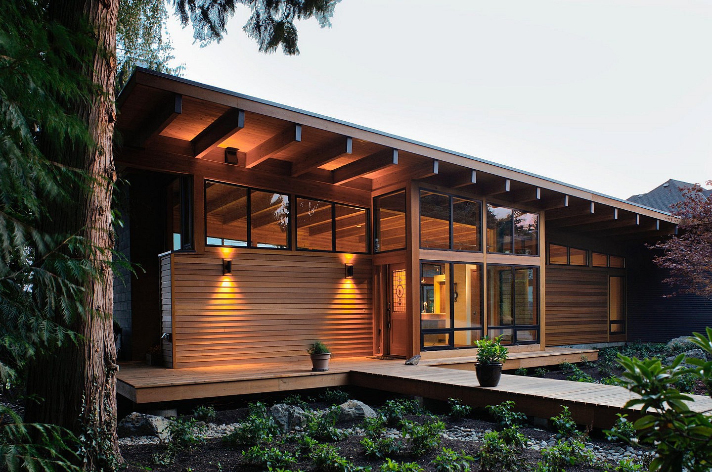 45 Inspirasi Desain Rumah Bambu Minimalis Unik Modern