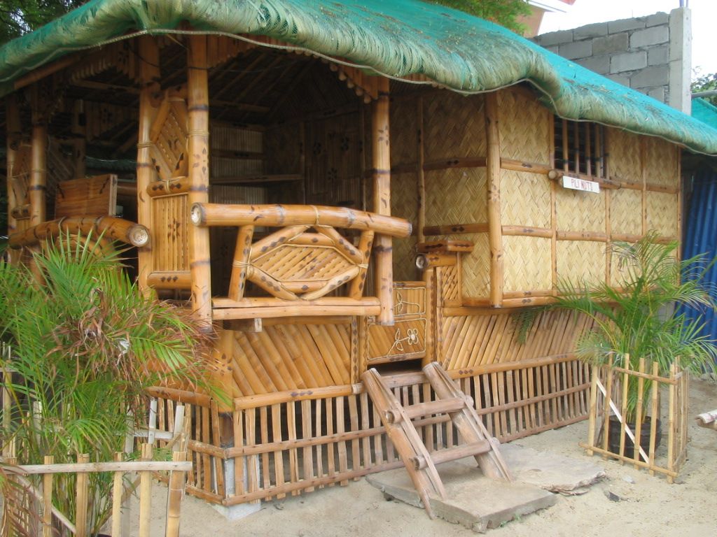 Rumah Bambu Sederhana
