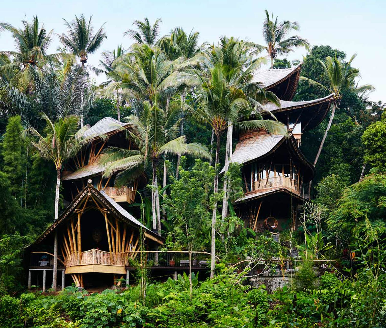 Rumah Bambu Tradisional