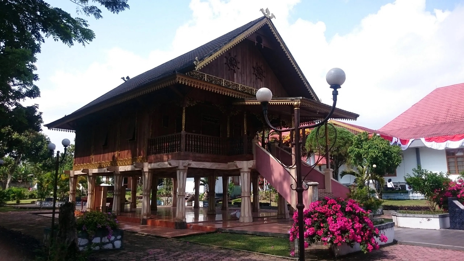 Rumah Adat Bengkulu